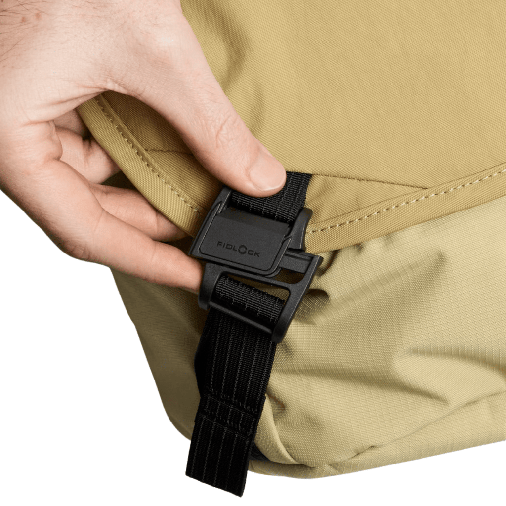 Bellroy Venture Messenger 14” in Safari