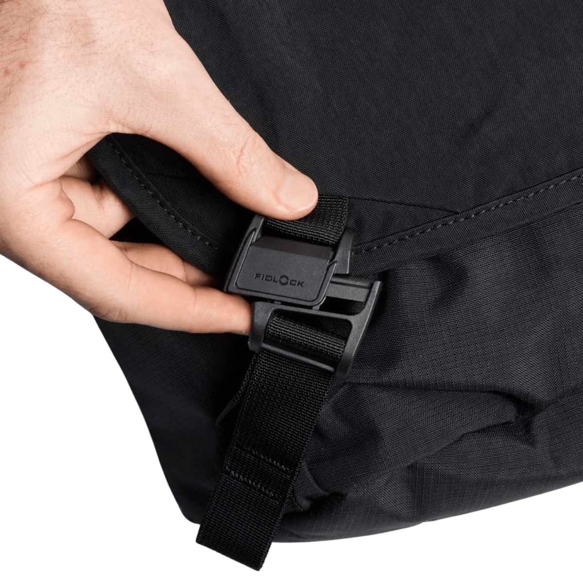 Bellroy Venture Messenger 16” in Black