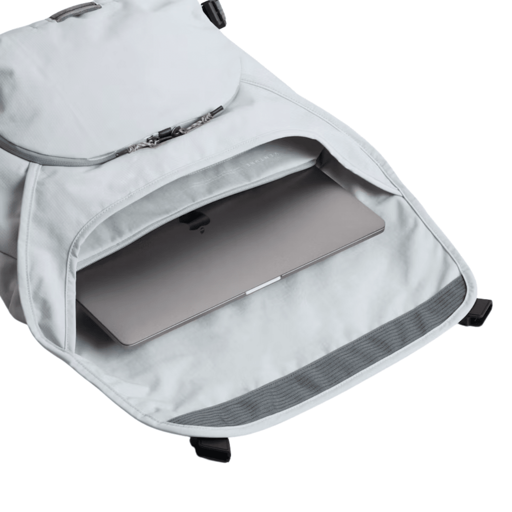 Bellroy Venture Messenger 16” in Fog