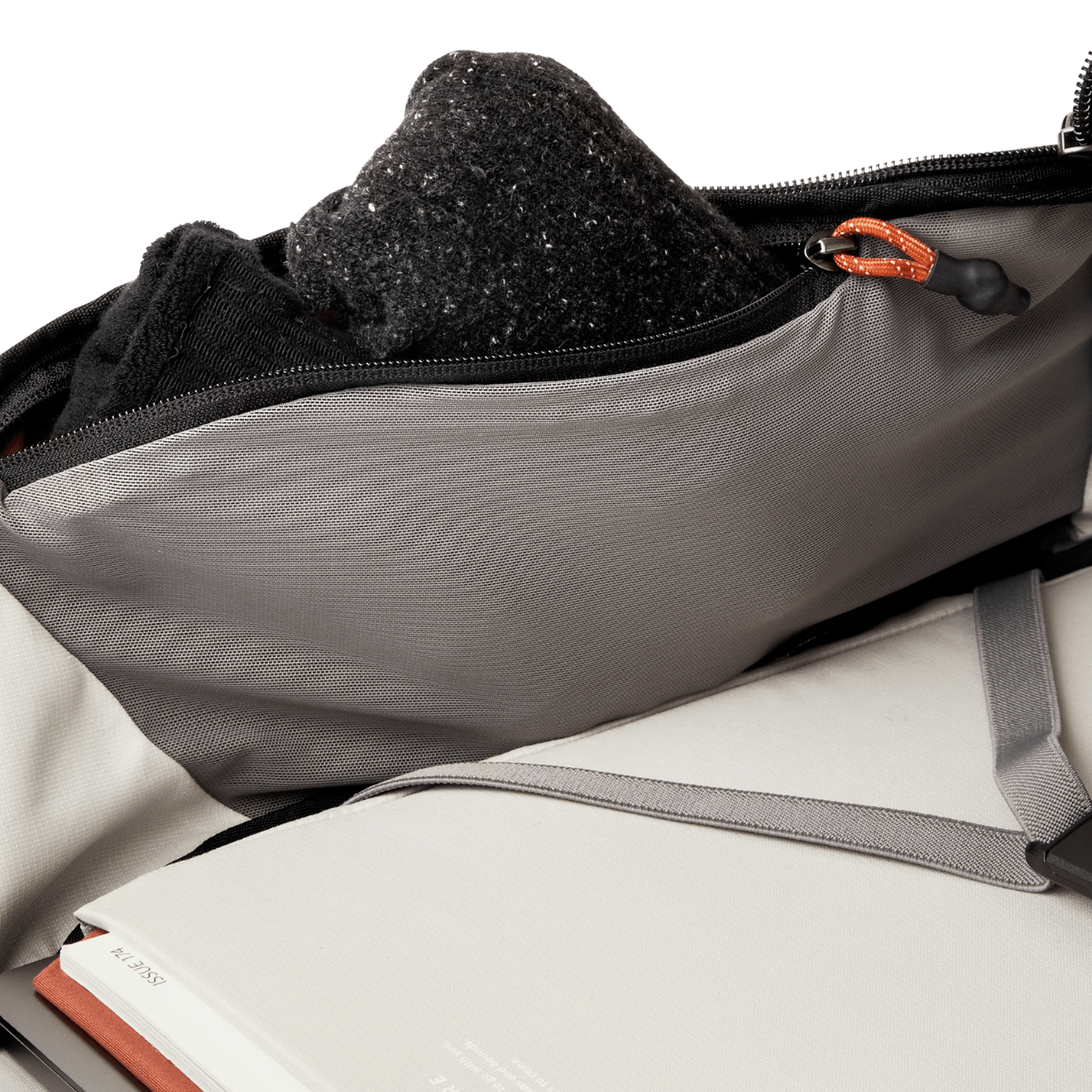 Bellroy Venture Travel Pack 26L in Deep Ocean