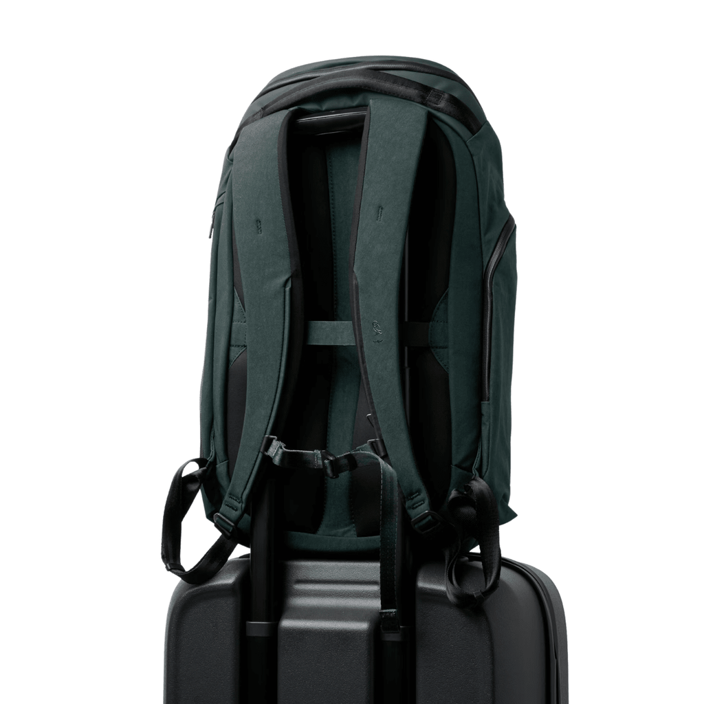 Bellroy Venture Travel Pack 26L in Deep Ocean
