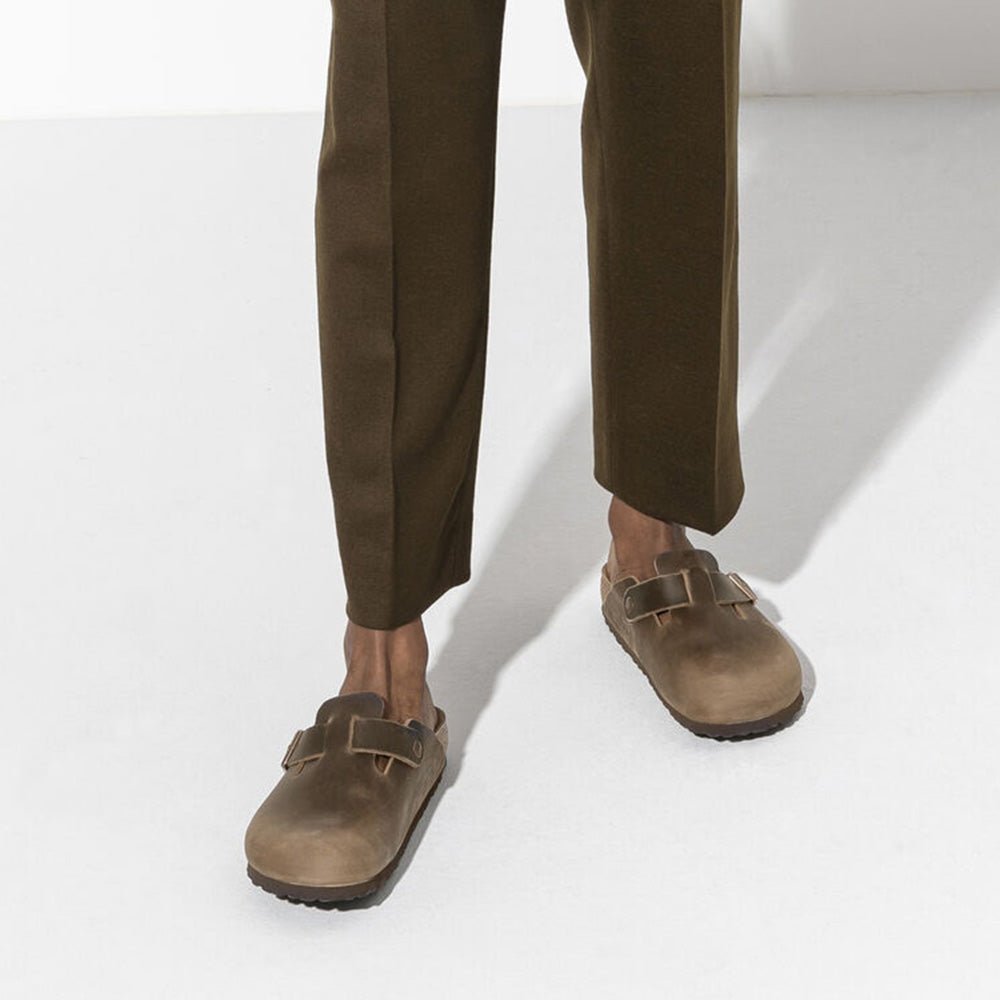 Birkenstock Boston Oiled Leather in Tobacco Brown