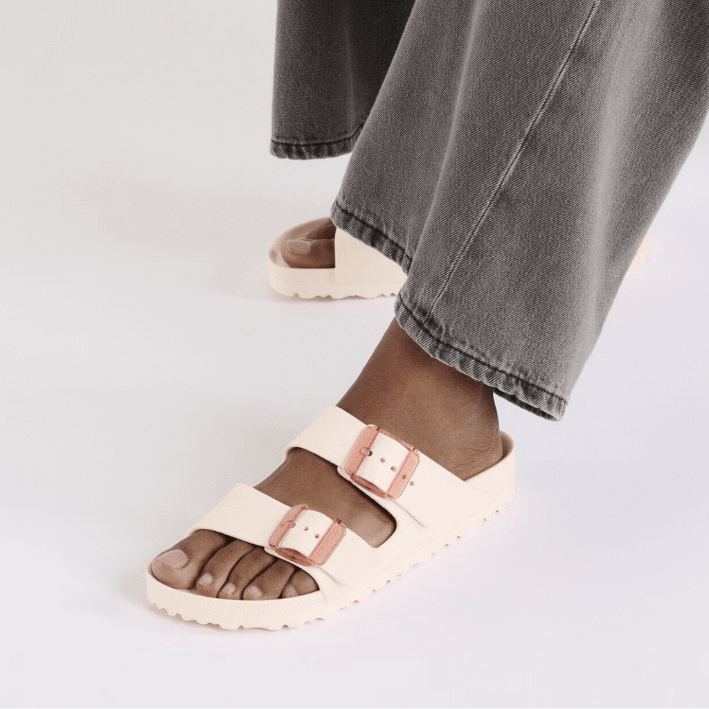 Birkenstock Women's Arizona Stealth Buckle EVA in Light Rose