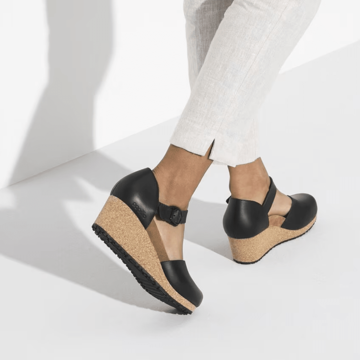 Birkenstock Women's Mary Leather in Black