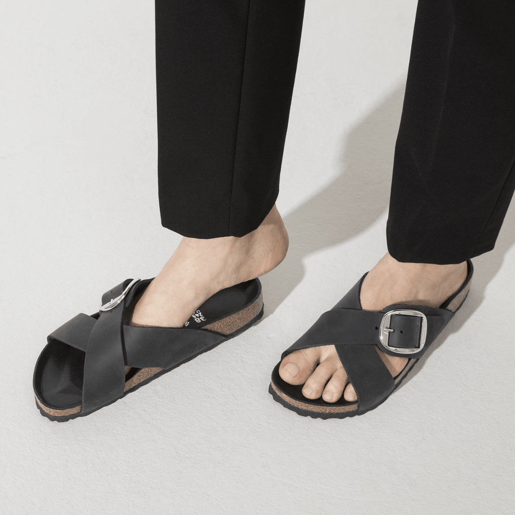 Birkenstock Women's Siena Big Buckle Oiled Leather in Black