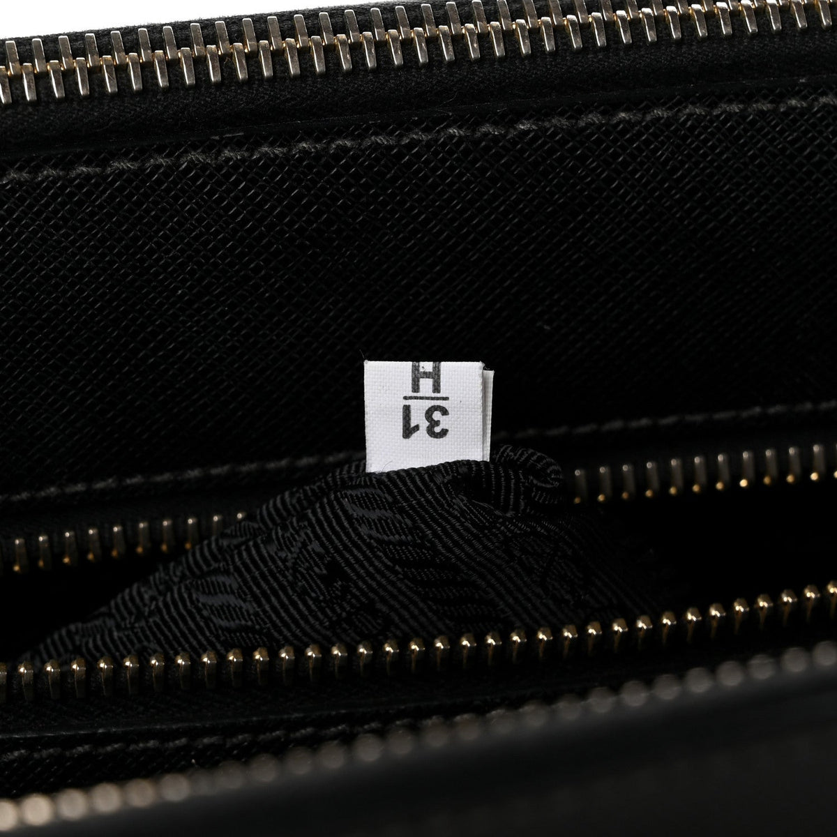 Saffiano Medium Galleria Double Zip Tote  Black