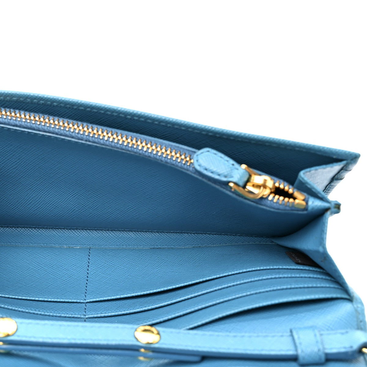 Saffiano Metal Oro Chain Wallet Celeste