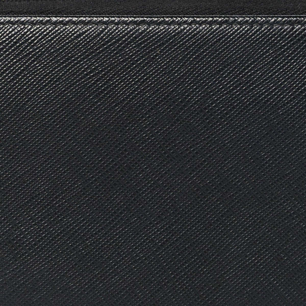 Saffiano Triangle Zip Wallet Black