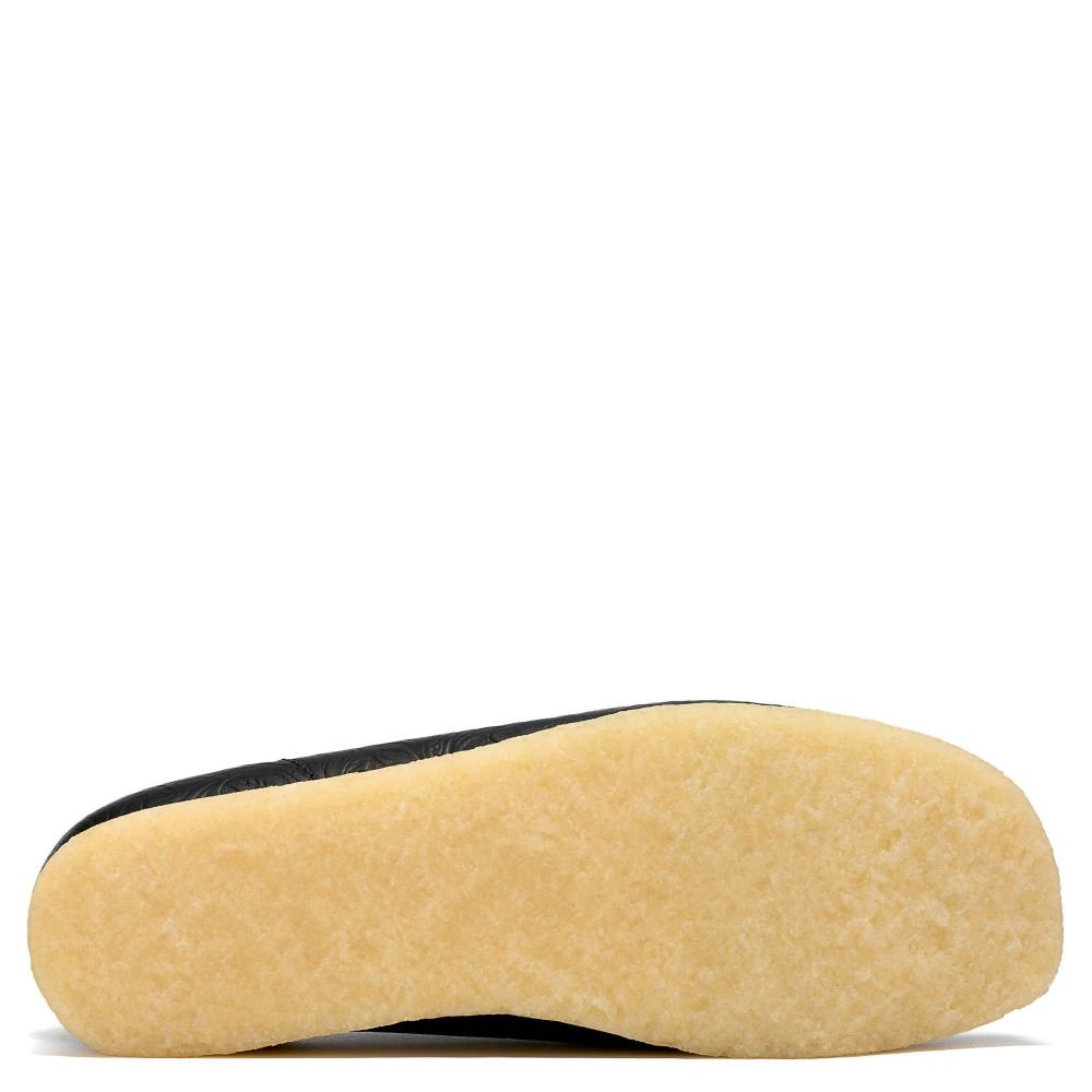 Clarks Men's Wallabee in Black Leather Embossed