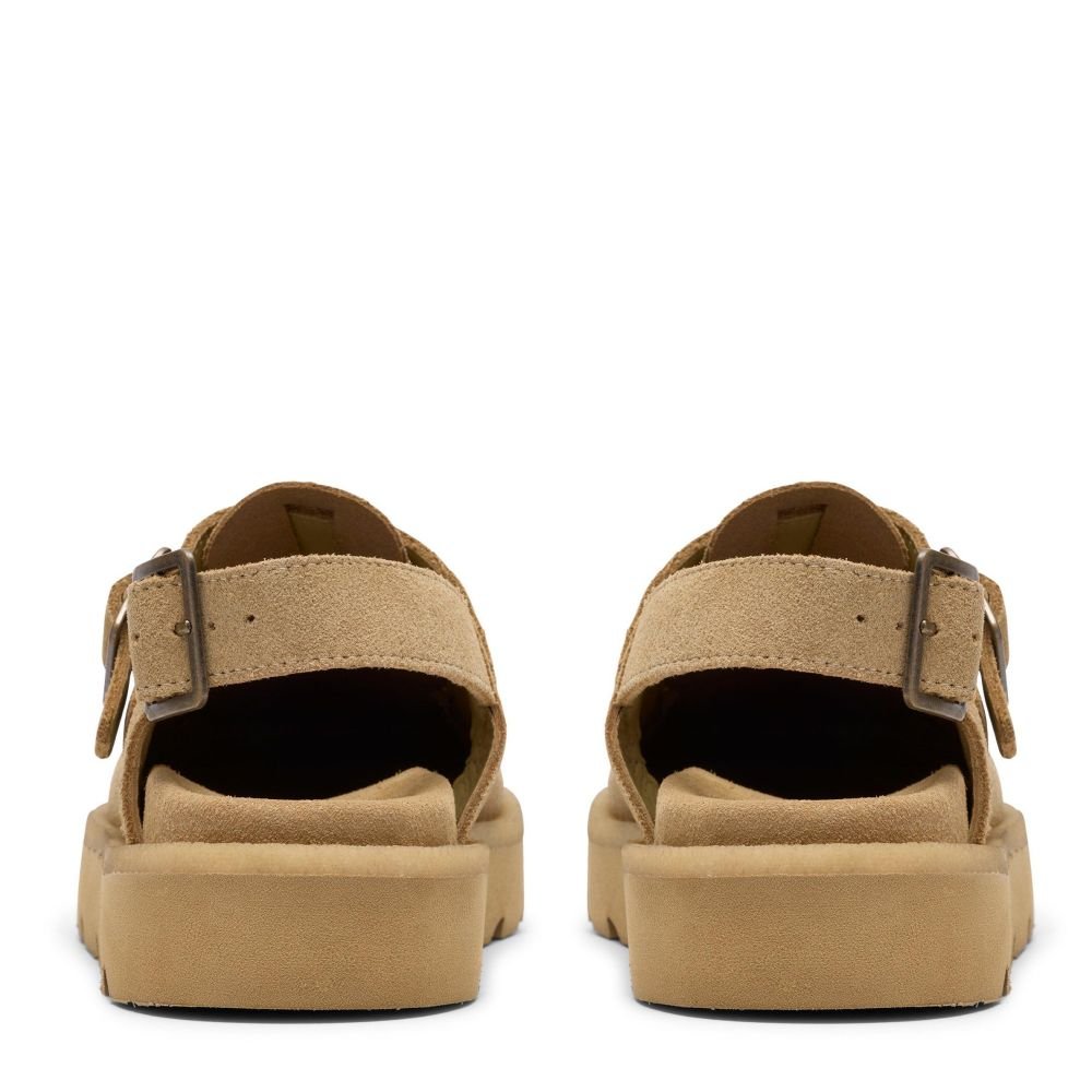 Clarks Women's Meare Easy in Maple Suede