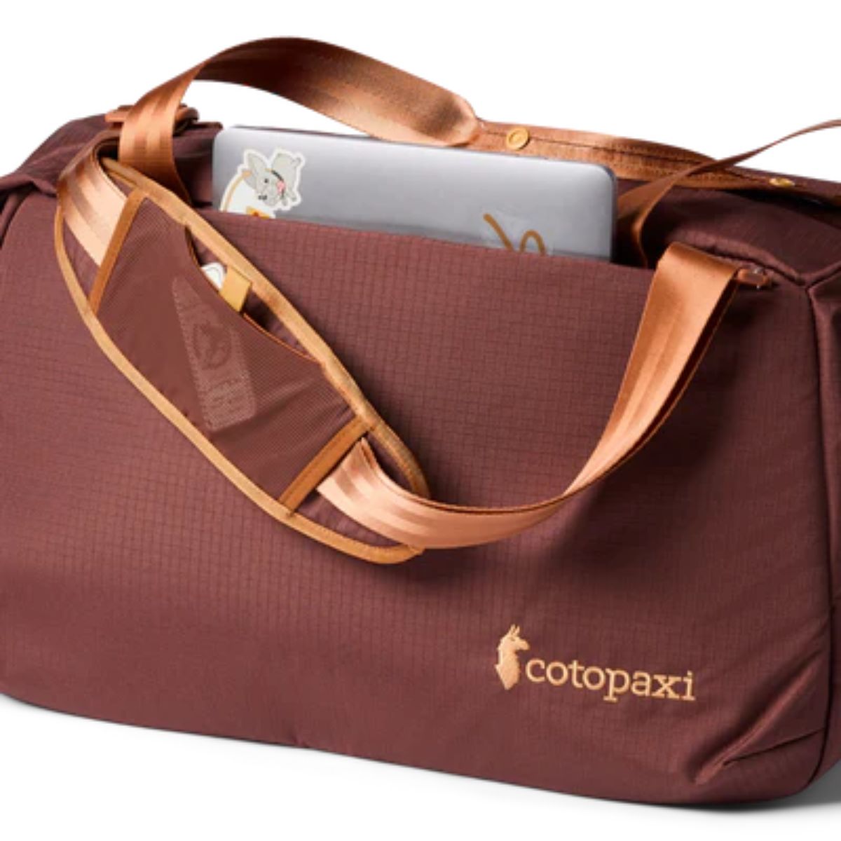 Cotopaxi Viaje 35L Travel Duffel in Sepia