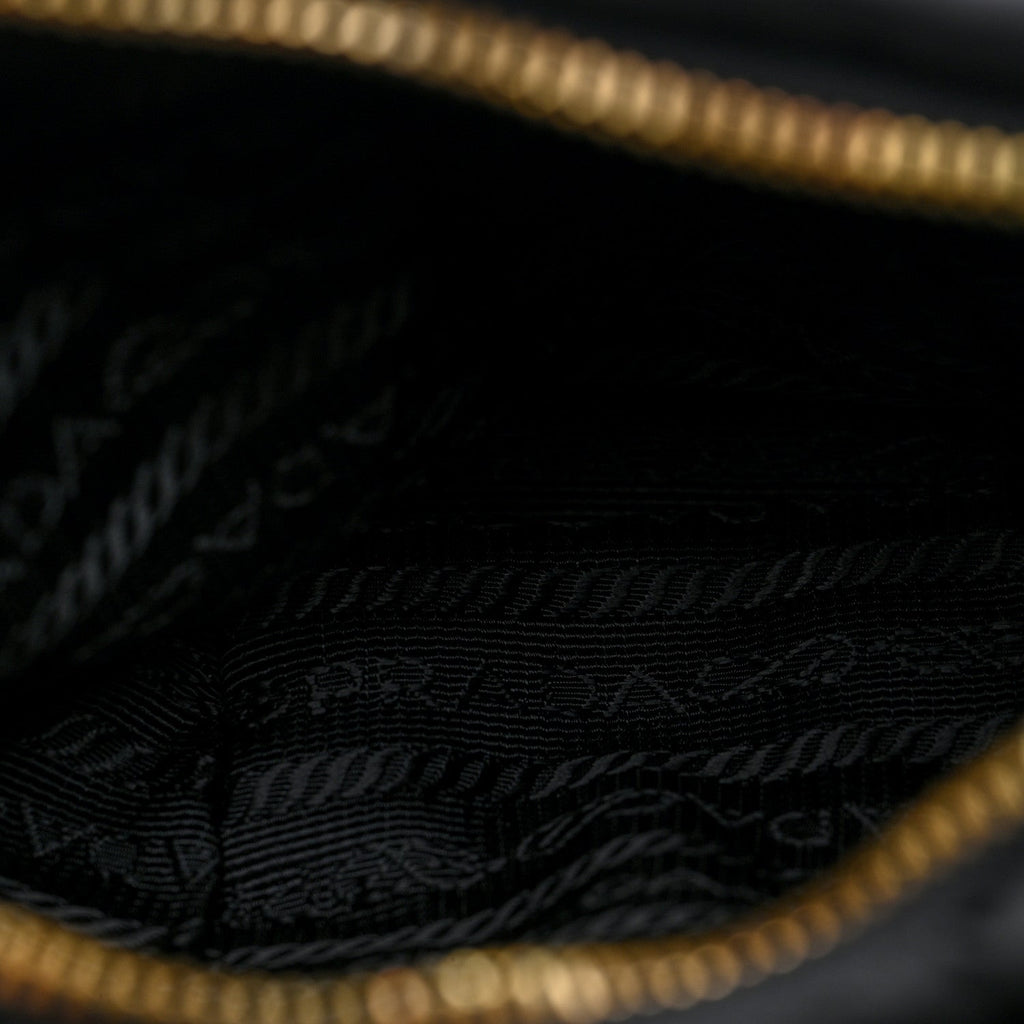 Tessuto Nylon Bow Wristlet Black