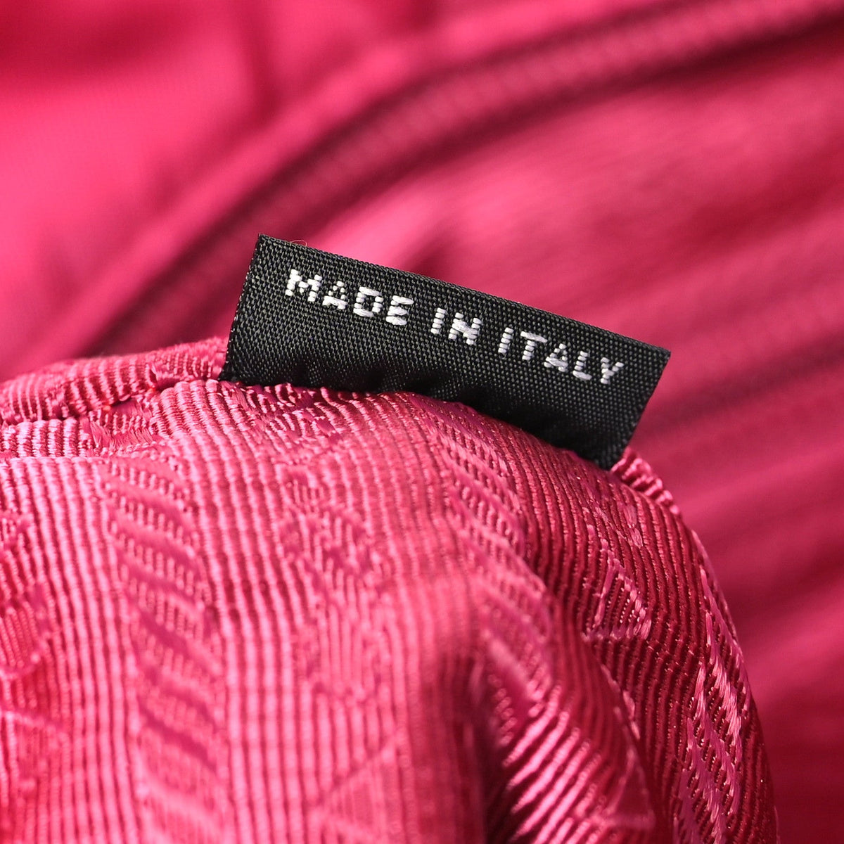 Tessuto Nylon Saffiano Pocket Tote Ibisco
