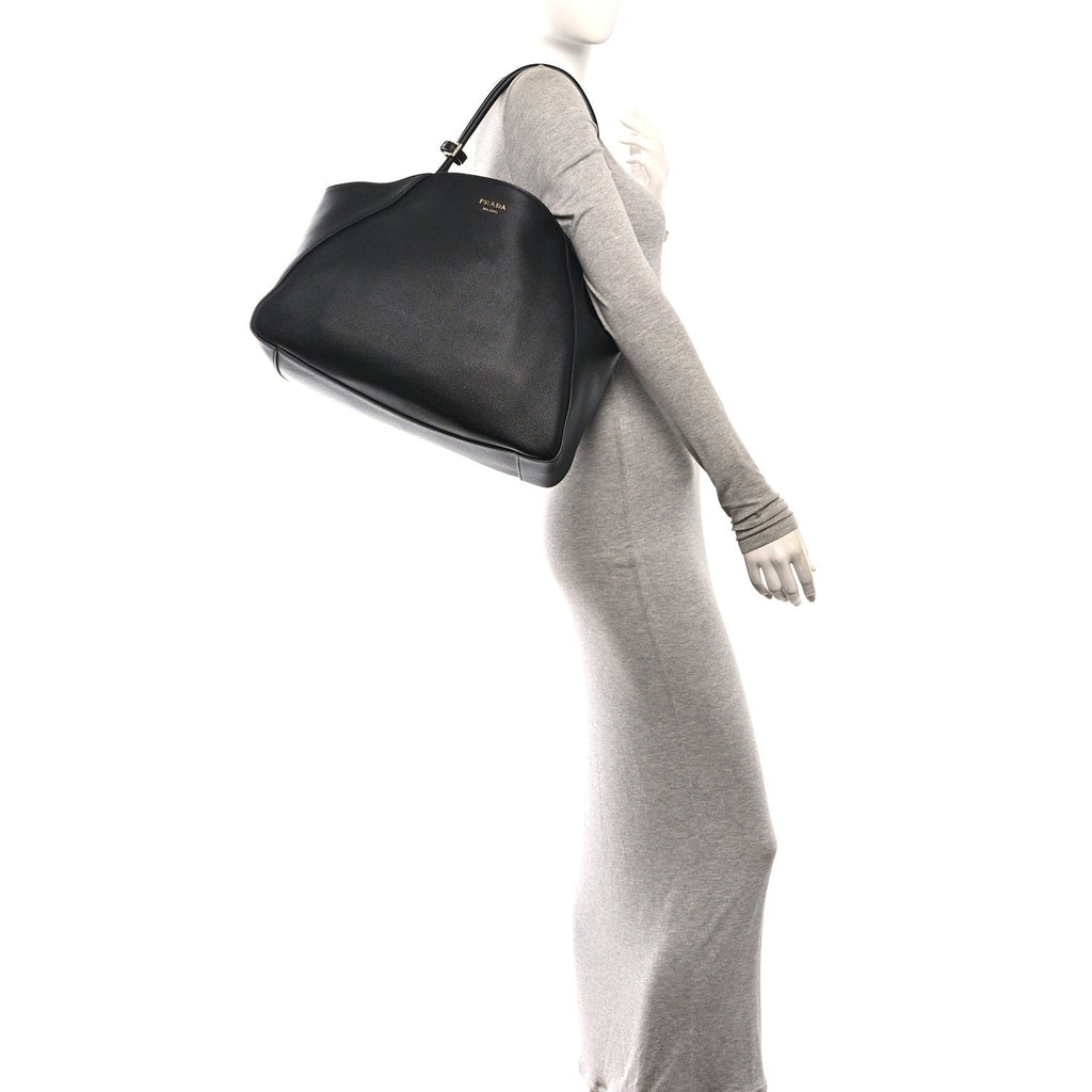 Soft Grain Calfskin Large Tote Bag Black
