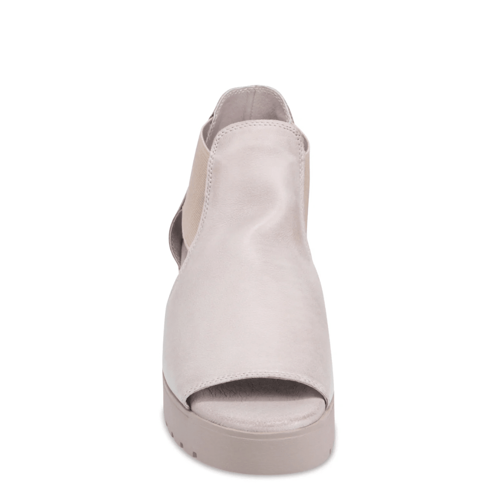 Django & Juliette Women's Ozie in Smoke
