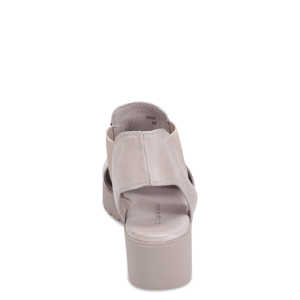 Django & Juliette Women's Ozie in Smoke