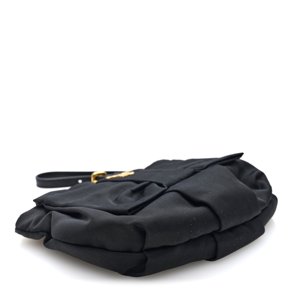 Tessuto Nylon Bow Wristlet Black