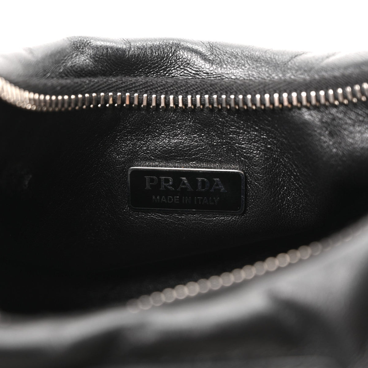 Nappa Soft Padded Re-Edition 2005 Shoulder Bag Black