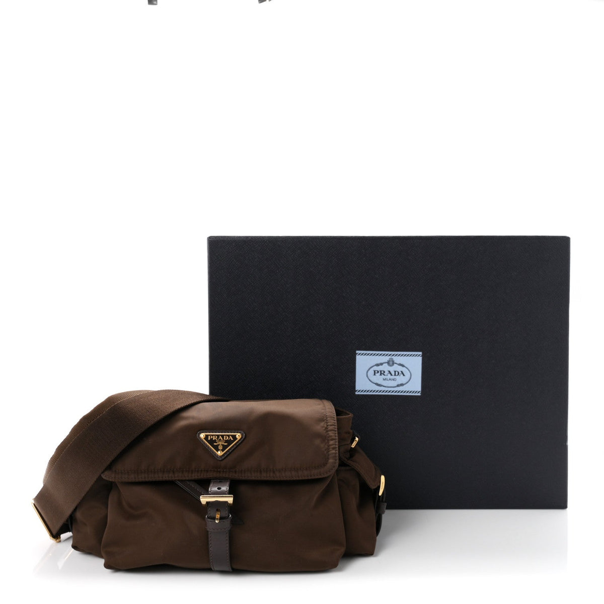 Re-Nylon Medium Explore Shoulder Bag Bruciato