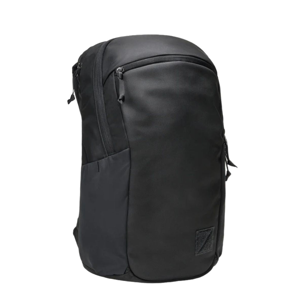 Evergoods Civic Half Zip 22L in Solution Dyed Black