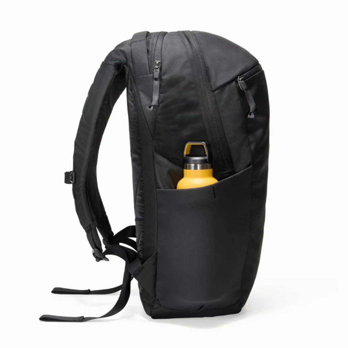 Evergoods Civic Half Zip 26L in Solution Dyed Black