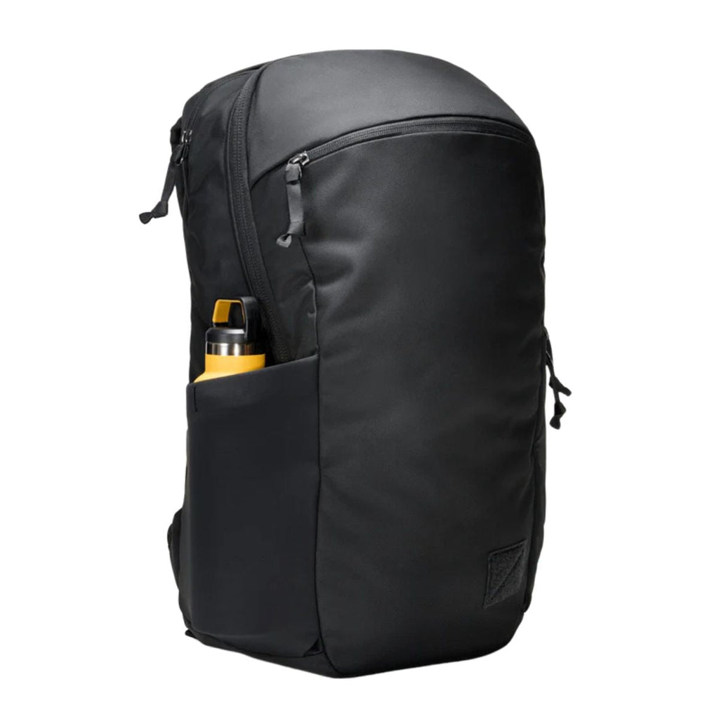 Evergoods Civic Half Zip 26L in Solution Dyed Black