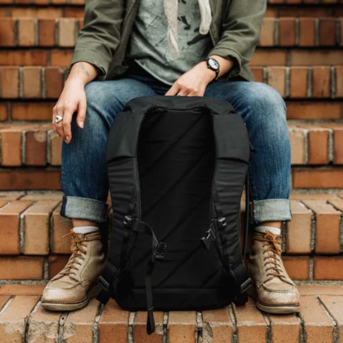 Evergoods Civic Panel Loader 16L in Solution Dyed Black