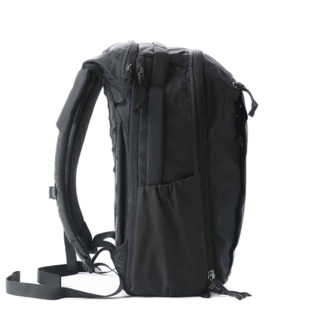 Evergoods Civic Travel Bag 20L in Solution Dyed Black