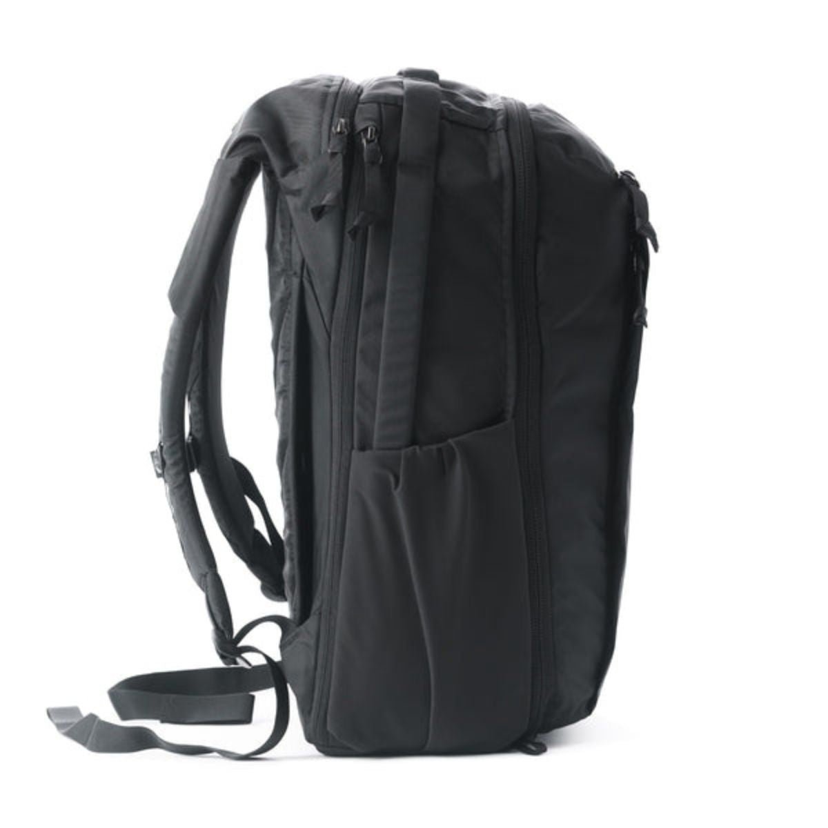 Evergoods Civic Travel Bag 26L in Solution Dyed Black