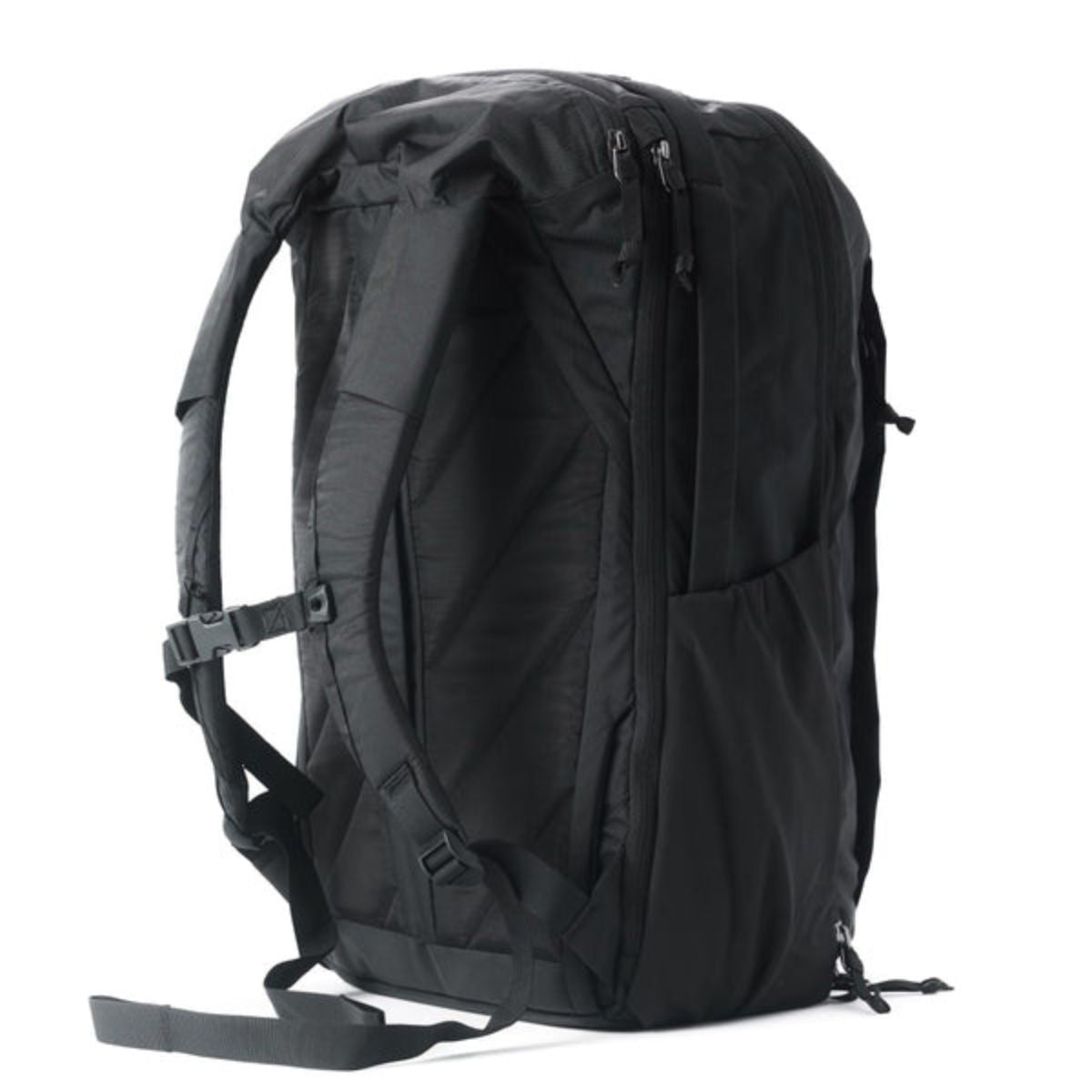 Evergoods Civic Travel Bag 35L in Solution Dyed Black