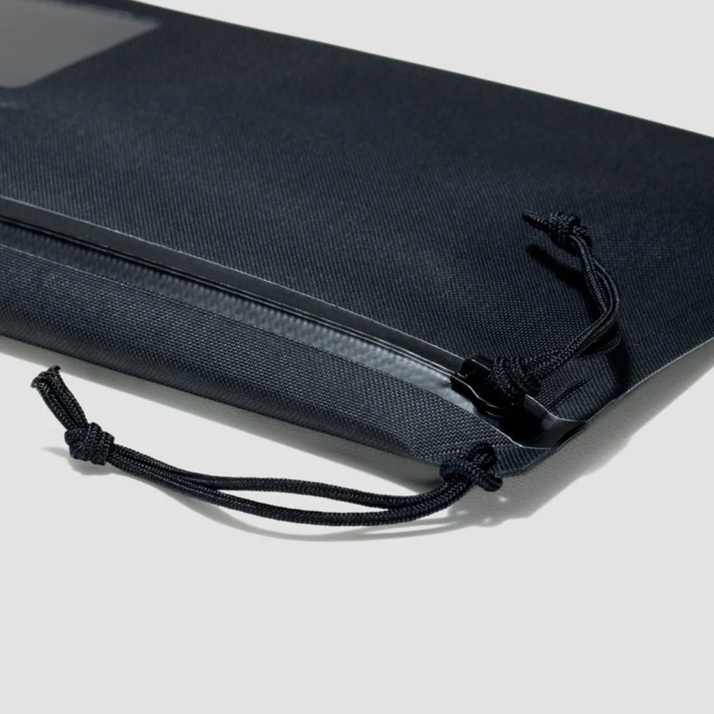 Evergoods Element Flat Pouch - Small in Solution Dyed Black