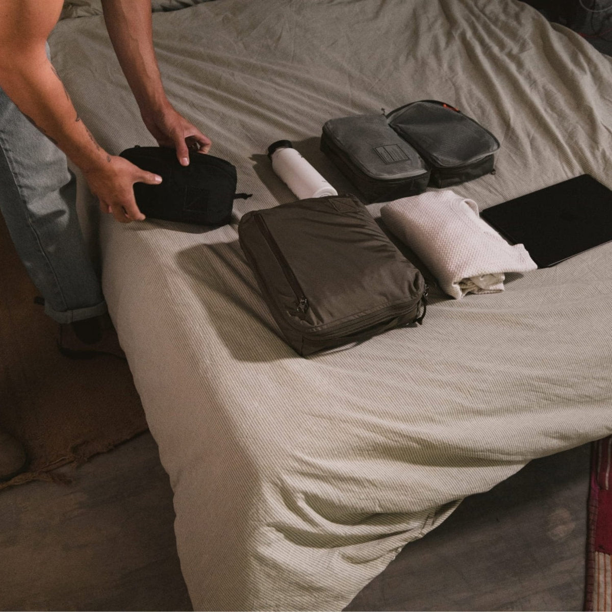 Evergoods Transit Packing Cube 10L in OD Green