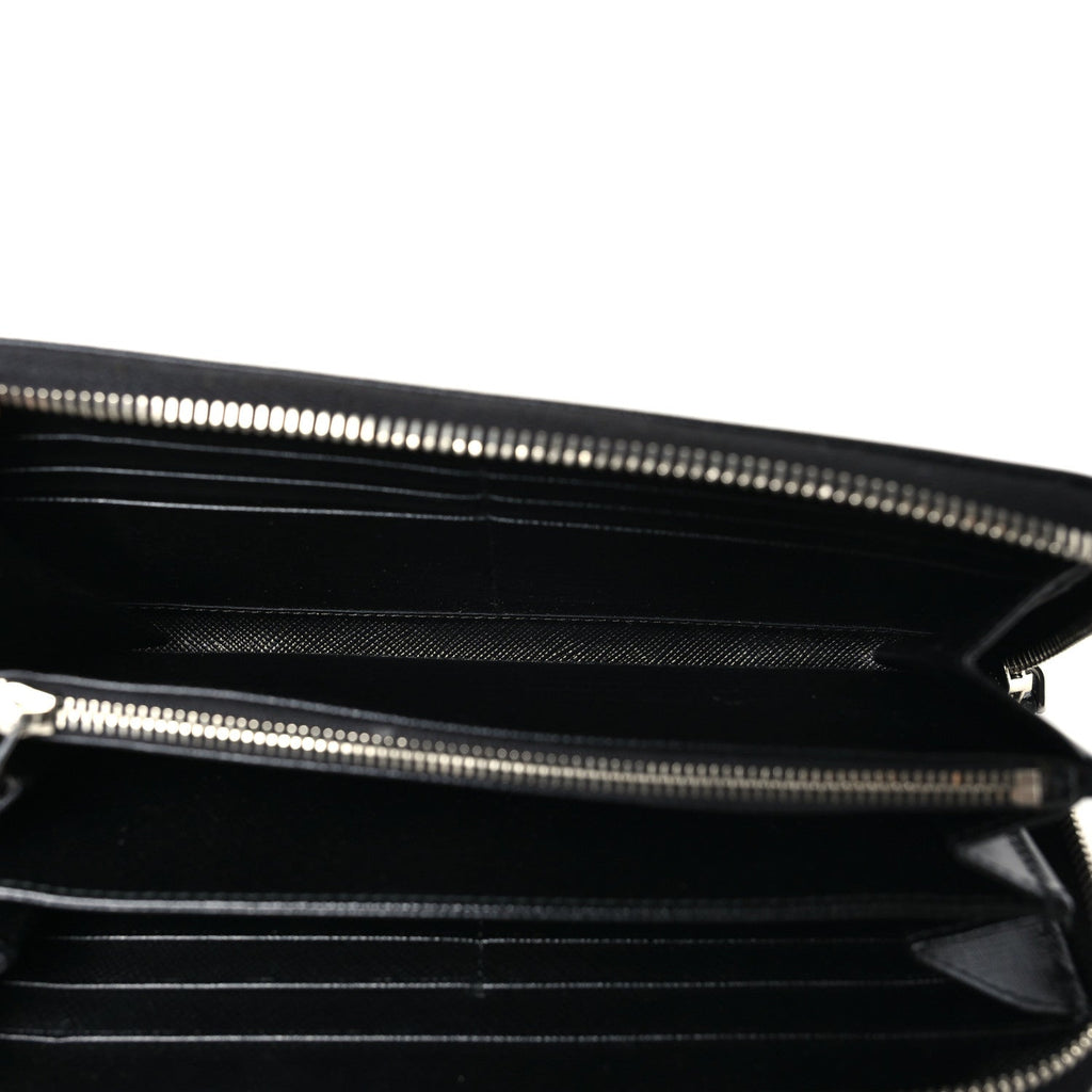 Saffiano Triangle Zip Wallet Black