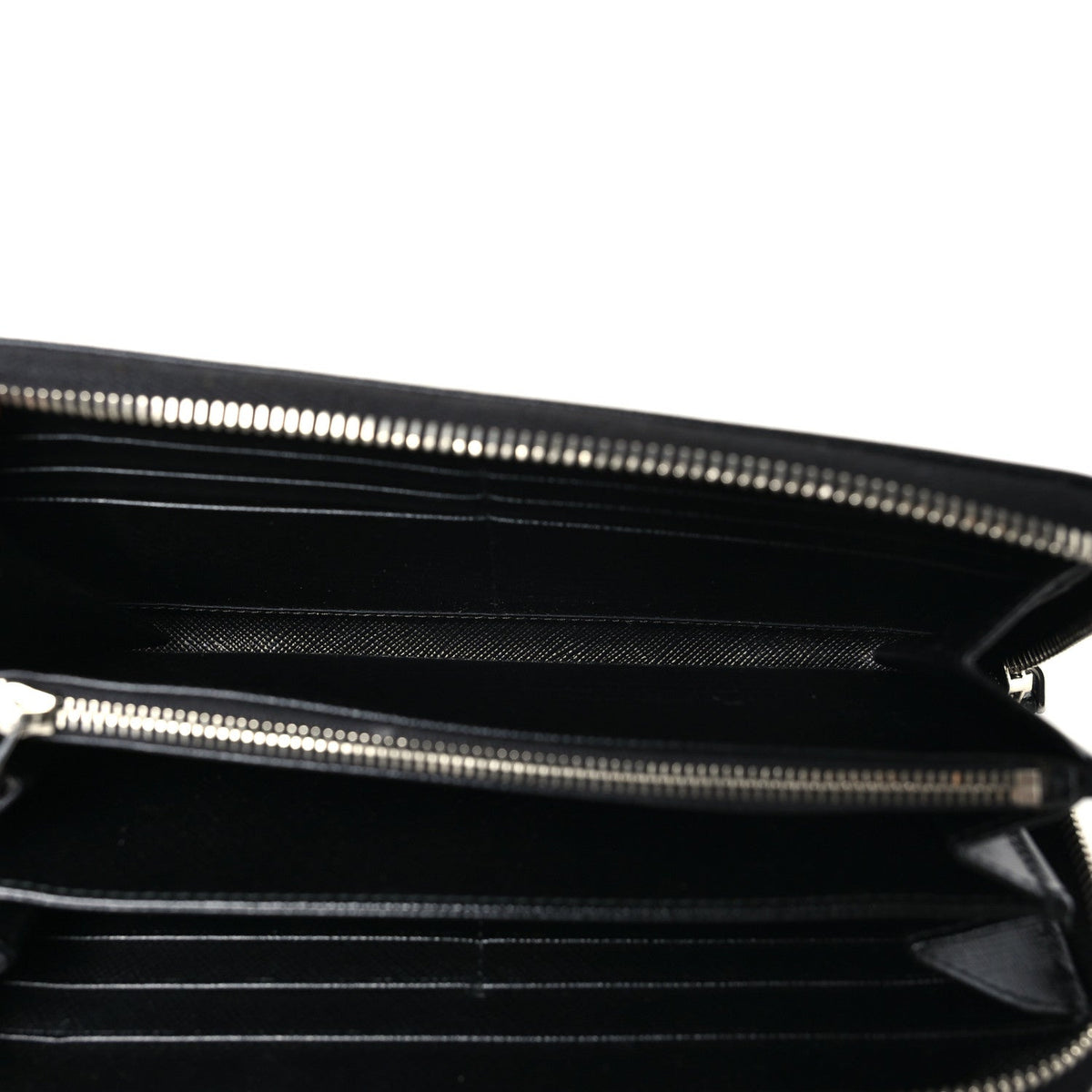 Saffiano Triangle Zip Wallet Black