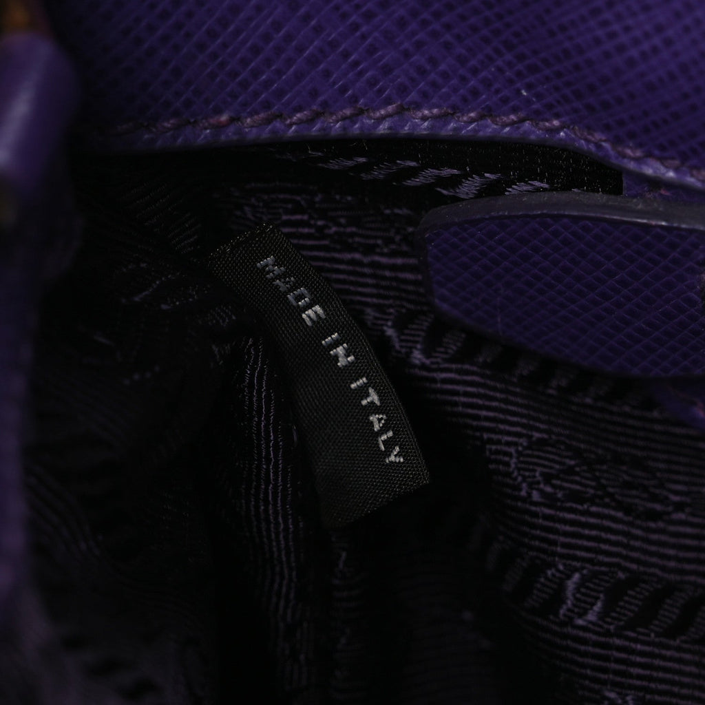 Saffiano Medium Galleria Double Zip Tote Viola