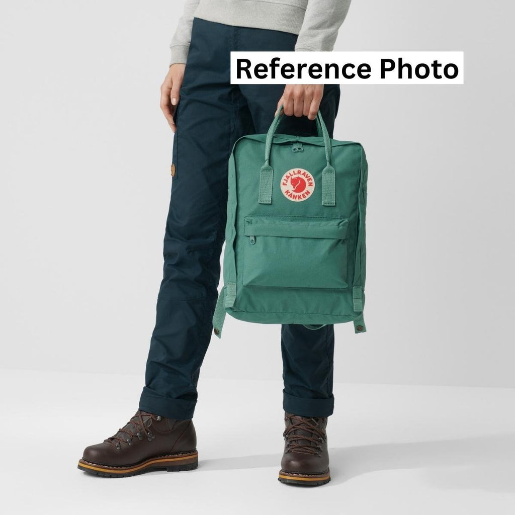 Fjallraven Kanken in Navy