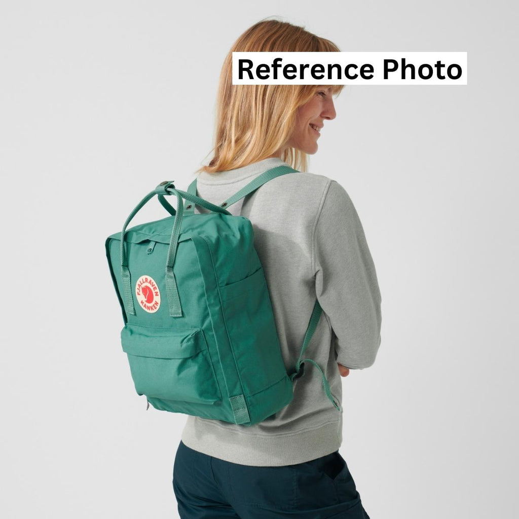 Fjallraven Kanken in Navy