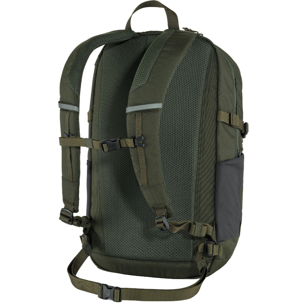 Fjallraven Skule 28 in Deep Forest