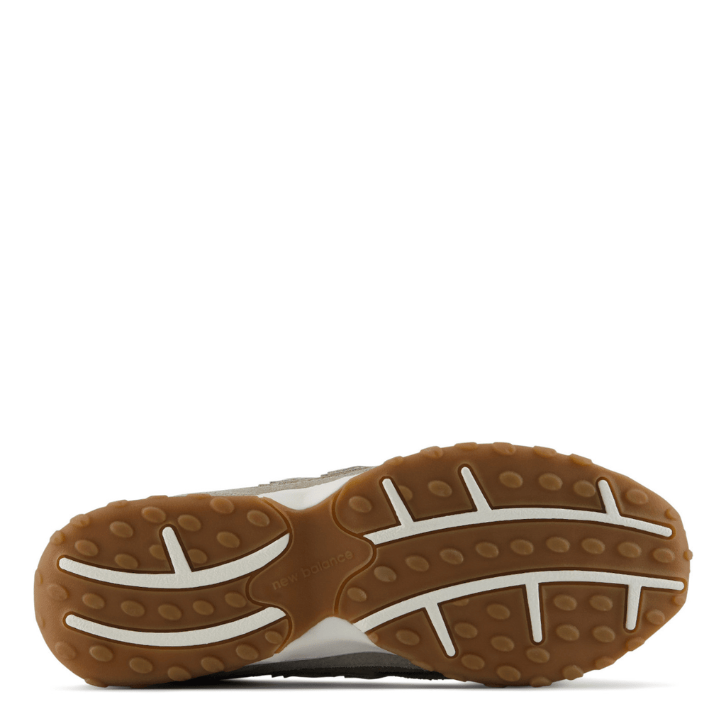 New Balance 204L in Arid Stone with Thunder Brown