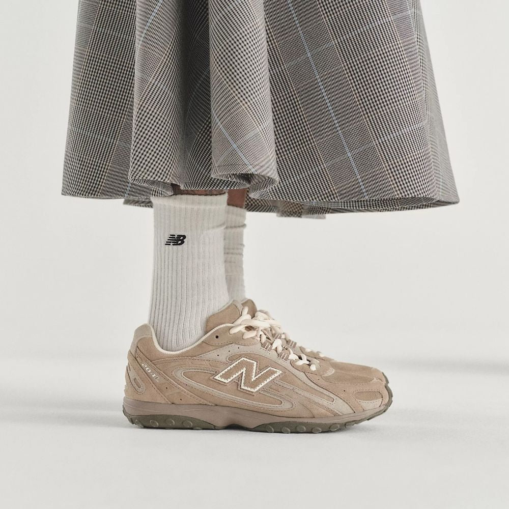 New Balance Women's 204L in Mushroom with Arid Stone