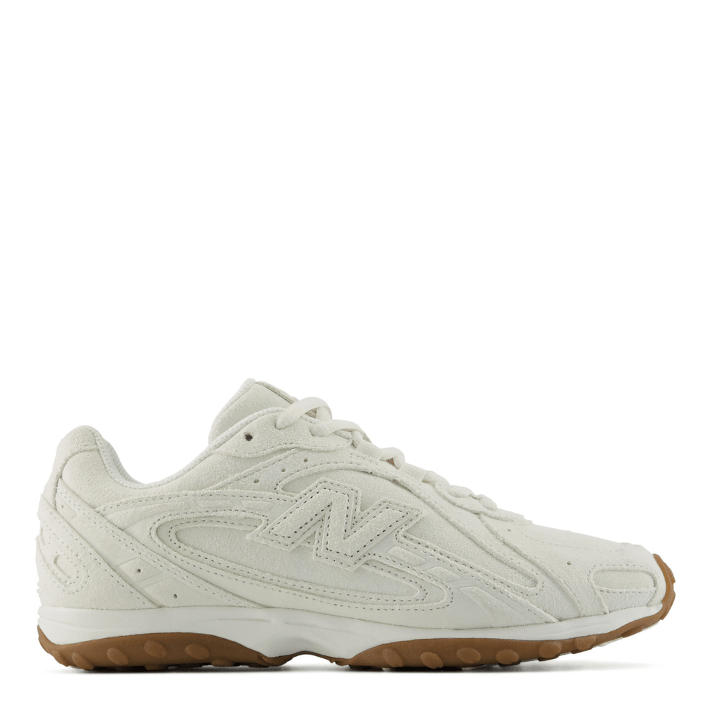 New Balance Women's 204L in Sea Salt