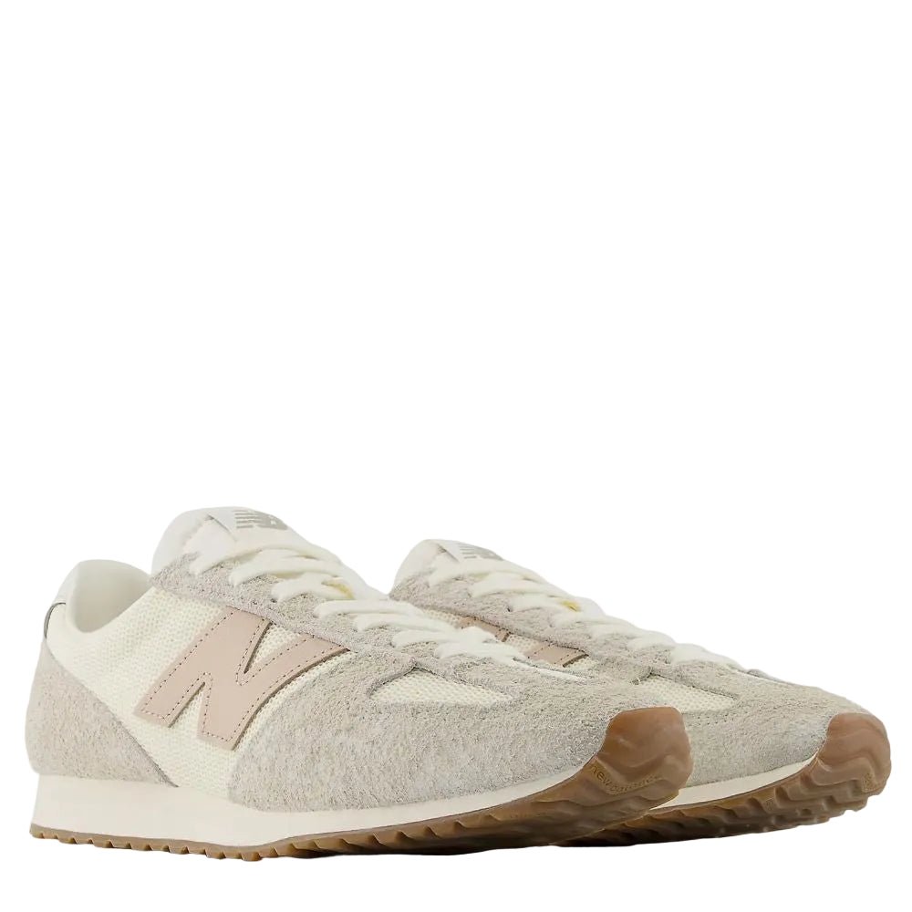 New Balance Women's 471 in Angora with Desert Clay