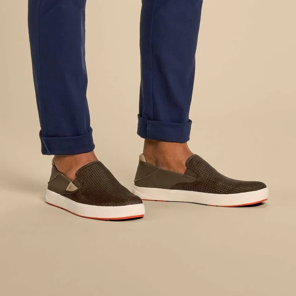 OluKai Men's Lae‘ahi in Kona