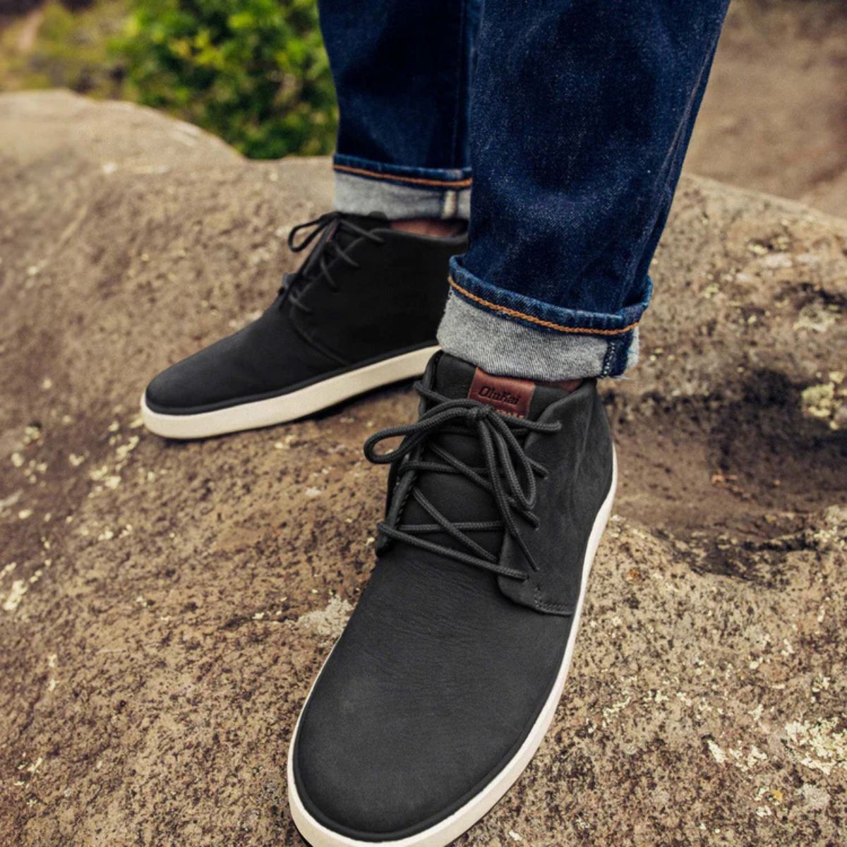 OluKai Men's Papakū 'Ili in Black