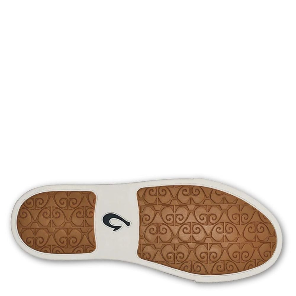 OluKai Women's Pehuea Lī in White