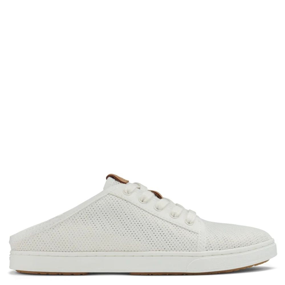 OluKai Women's Pehuea Lī in White