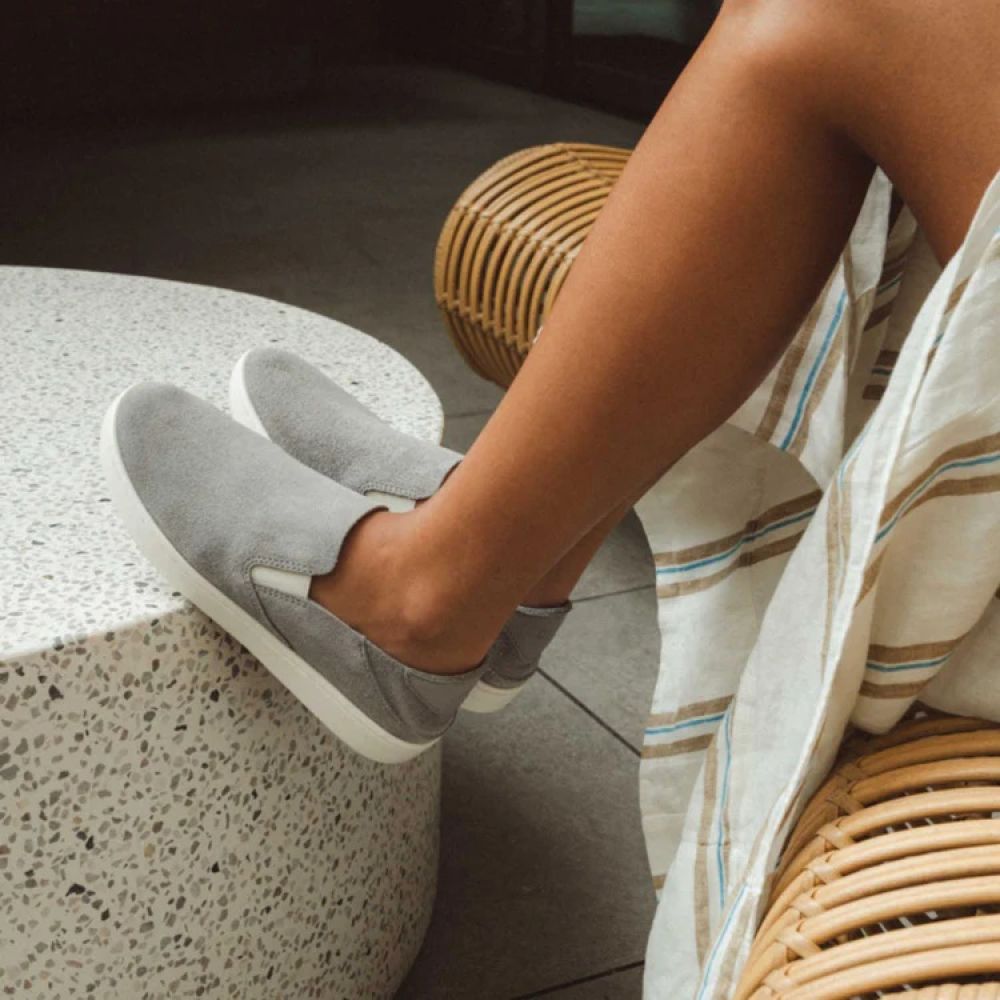 OluKai Women's Pehuea Luxe in Suede Ash