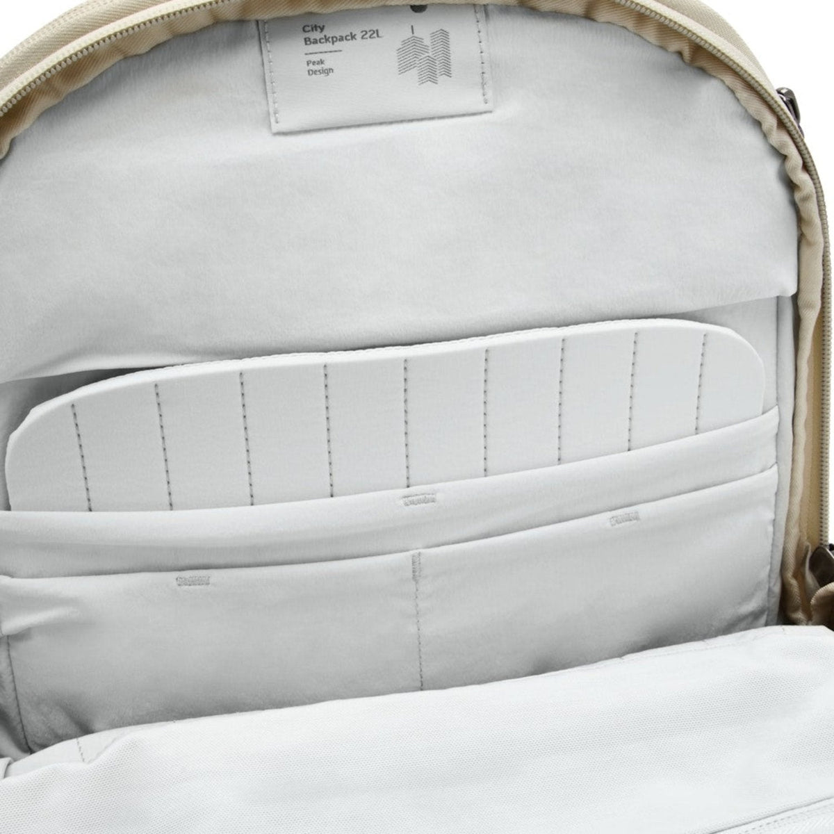 Peak Design City Backpack 22L in Moon