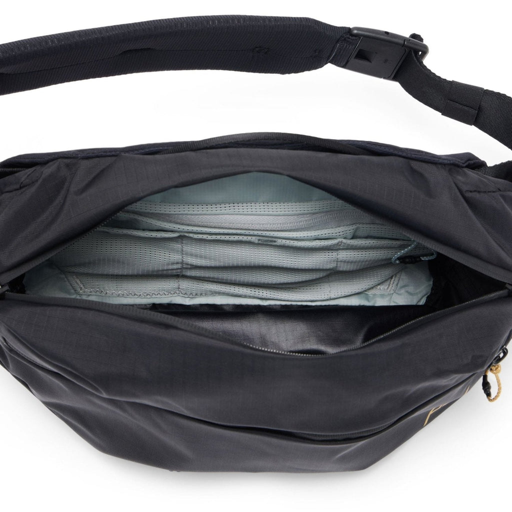 Peak Design Outdoor Sling 7L in Black