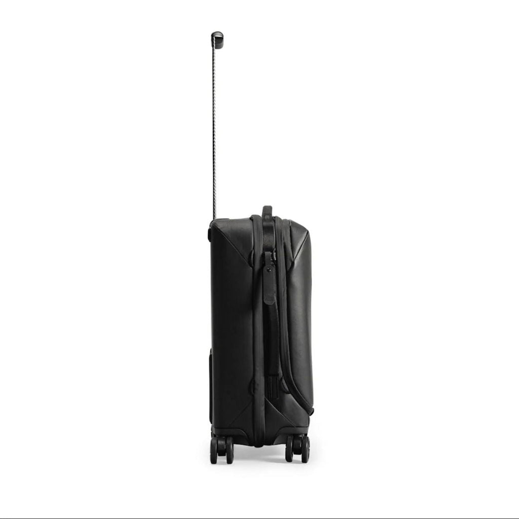 Peak Design Roller Pro Carry-On in Black